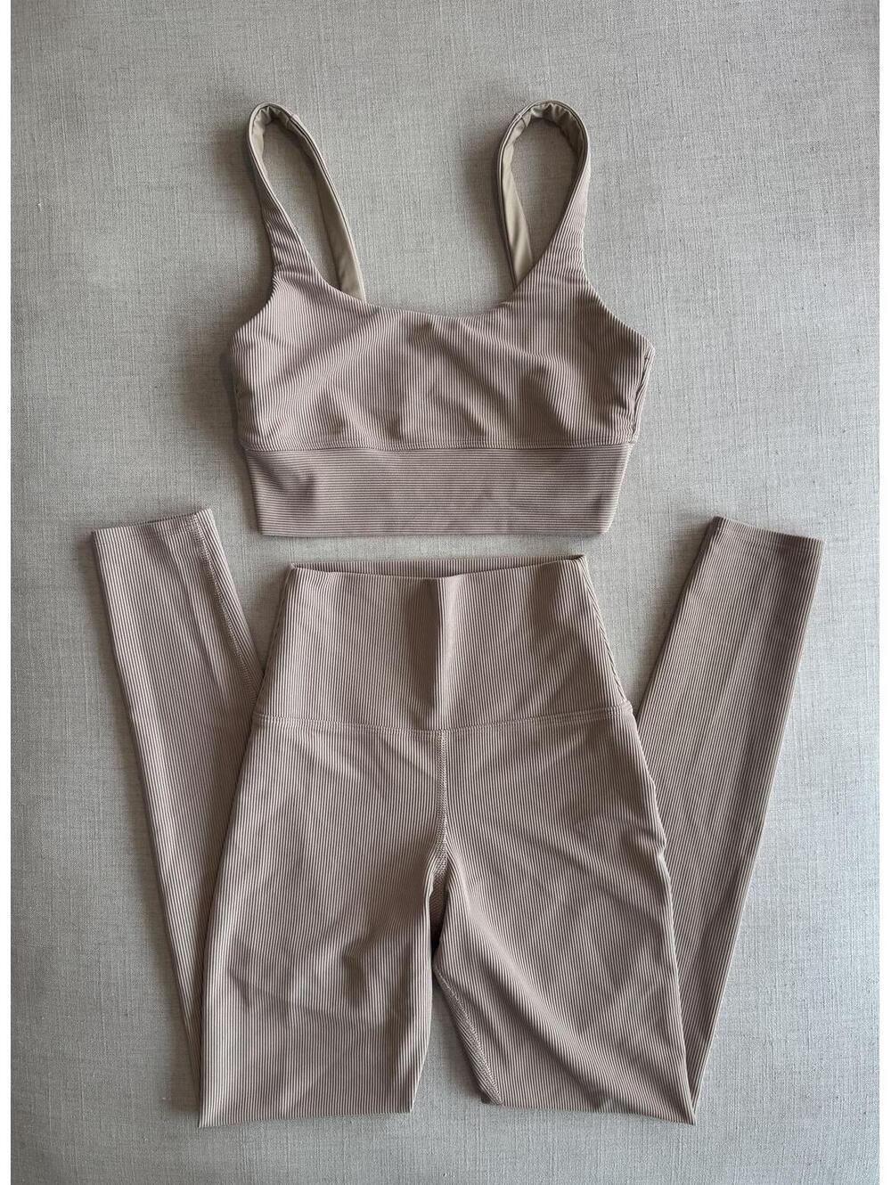 BEACH RIOT Leah Sports Bra Ayla Legging Set Taupe XS S - Picture 2 of 6